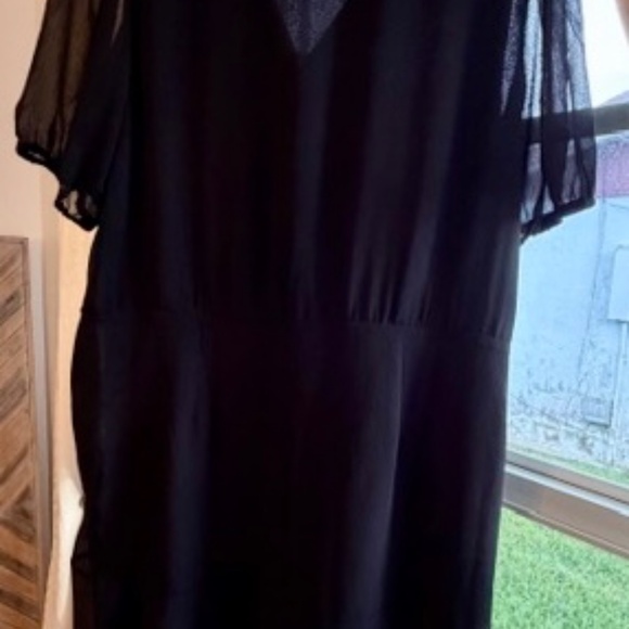Black Ann Taylor Dress…Flattering and Versatile Dress Worn Once - Picture 2 of 4